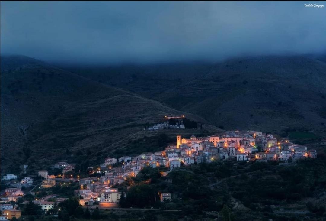לינה וארוחת בוקר Santa Domenica Talao La Rocca Dei Borboni מראה חיצוני תמונה